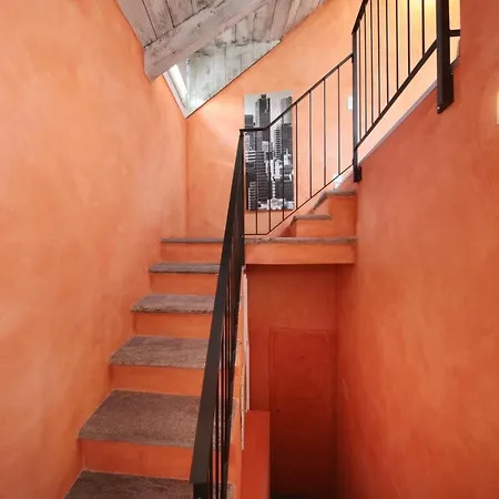 Locarno; Citta Vecchia Apartment *